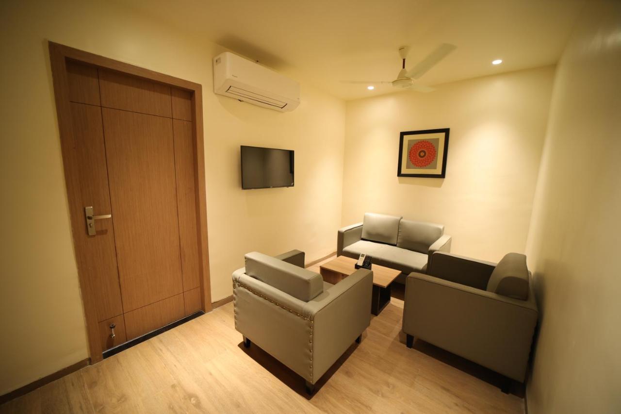 Hotel Marigold Bhubaneswar Esterno foto